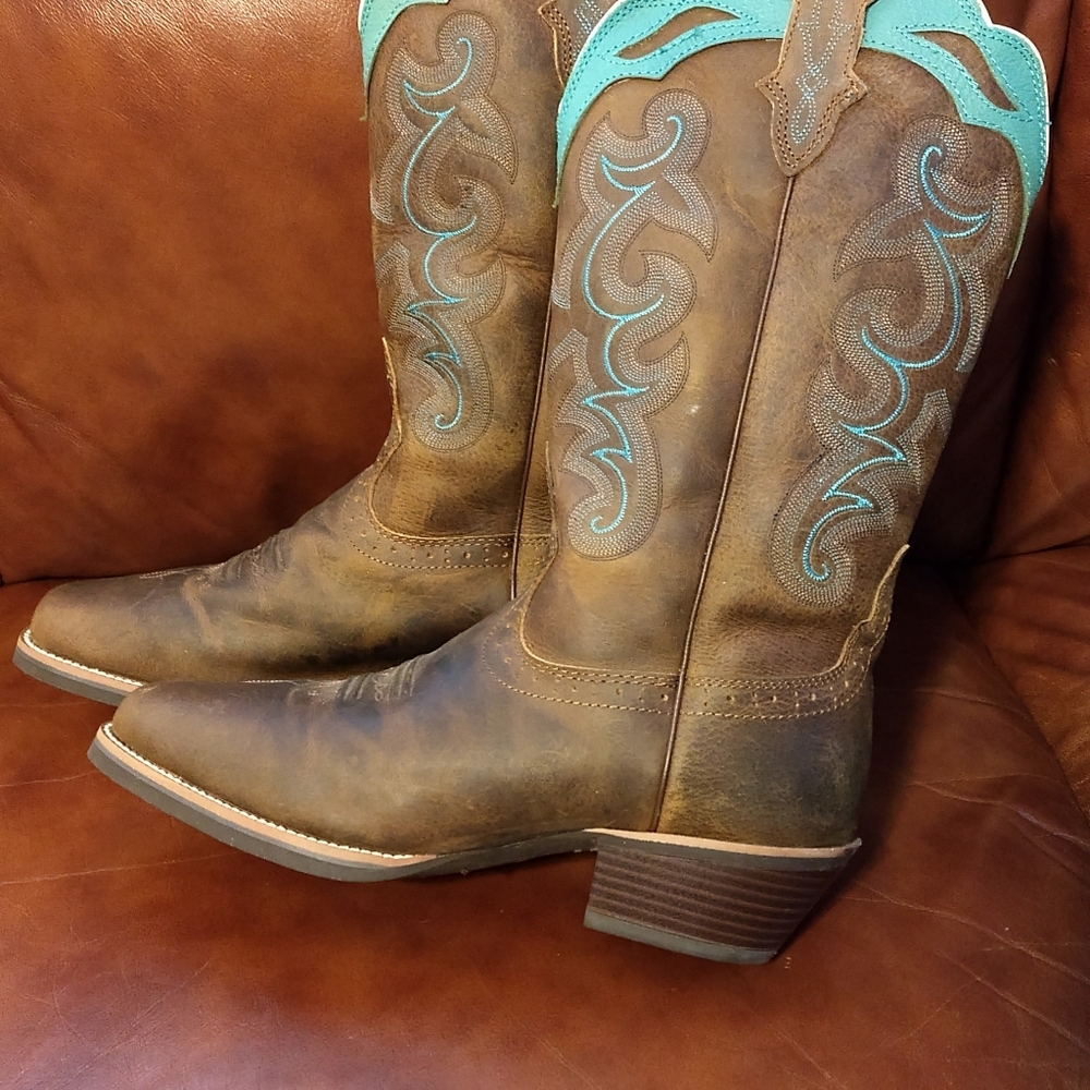 Justin cowboy boots